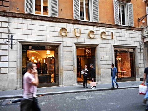 gucci outlet near rome italy.